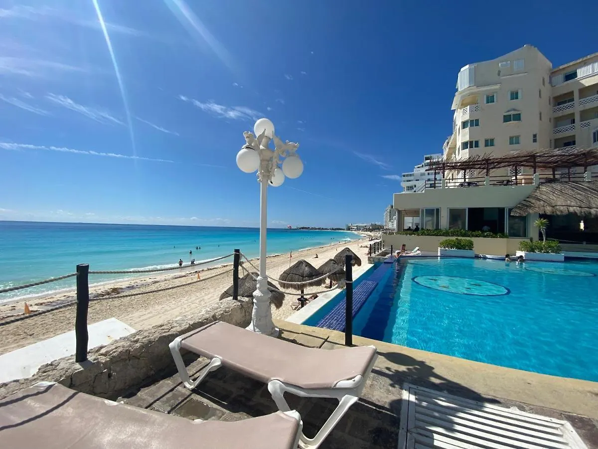 Cancun Plaza Condo Mexico