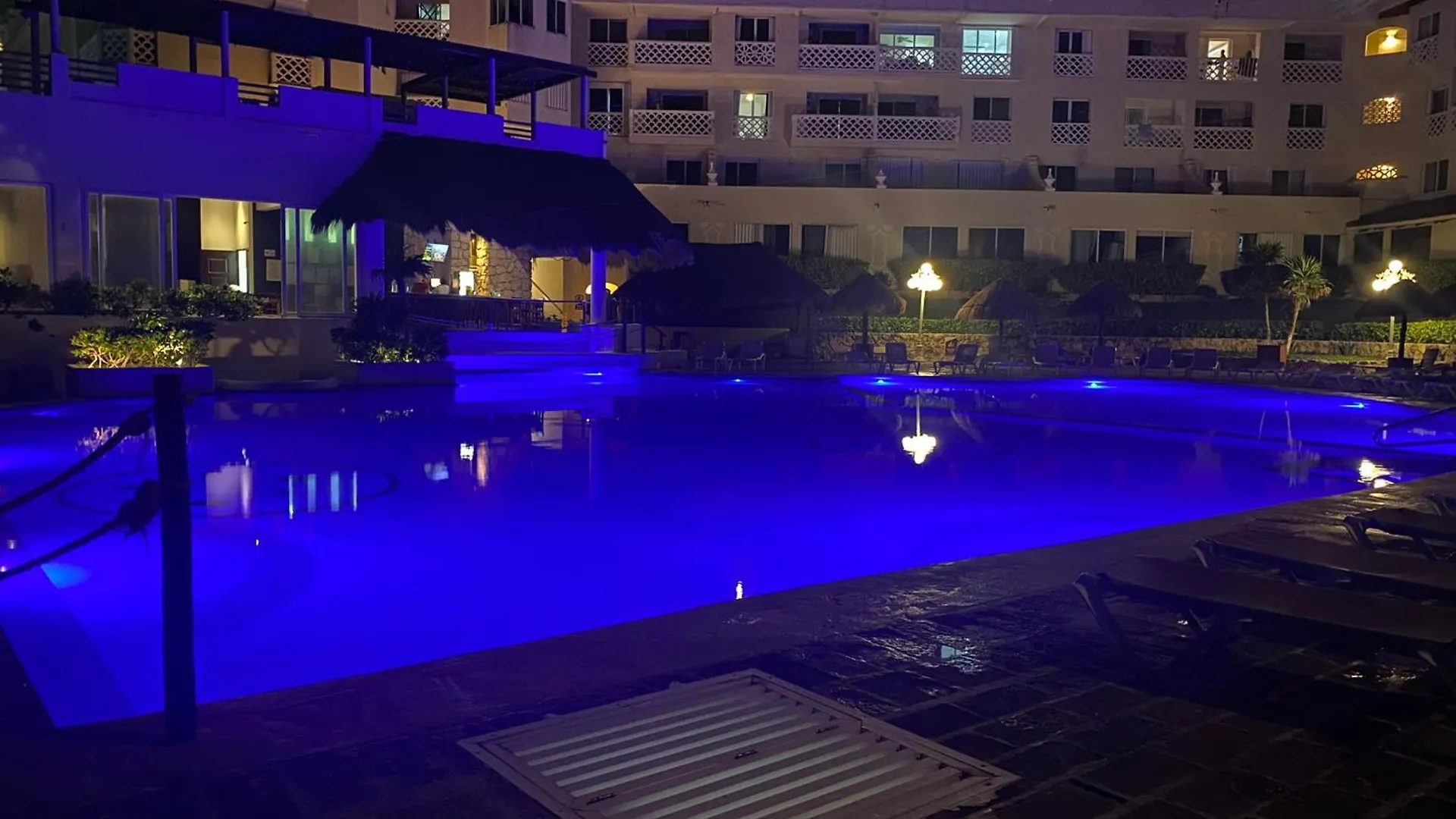Cancun Plaza Condo Mexico