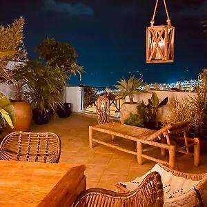 https://costa-adeje-panoramic-views-private-pool-house.in-canary-islands.com