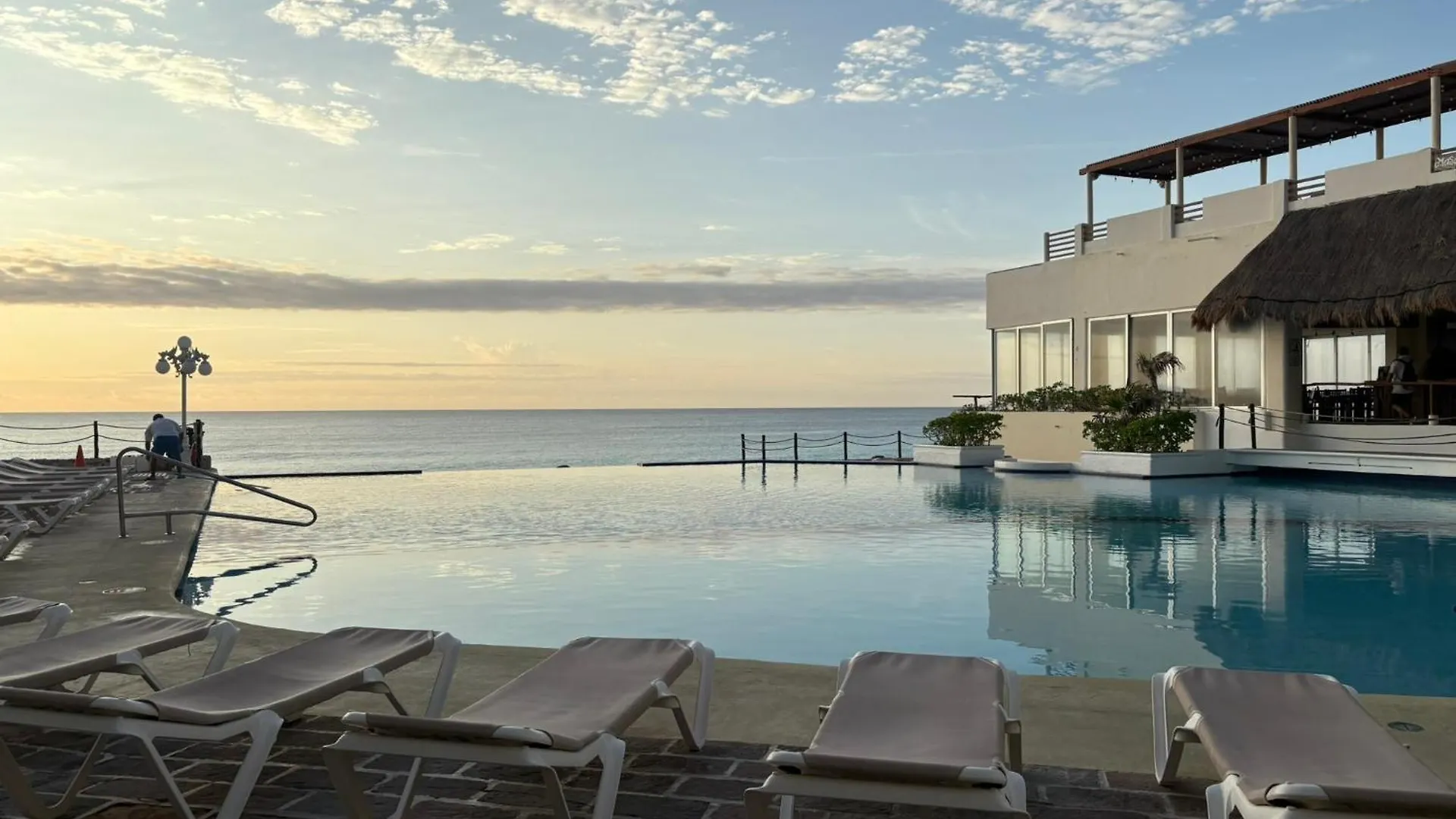 Cancun Plaza Condo Mexico